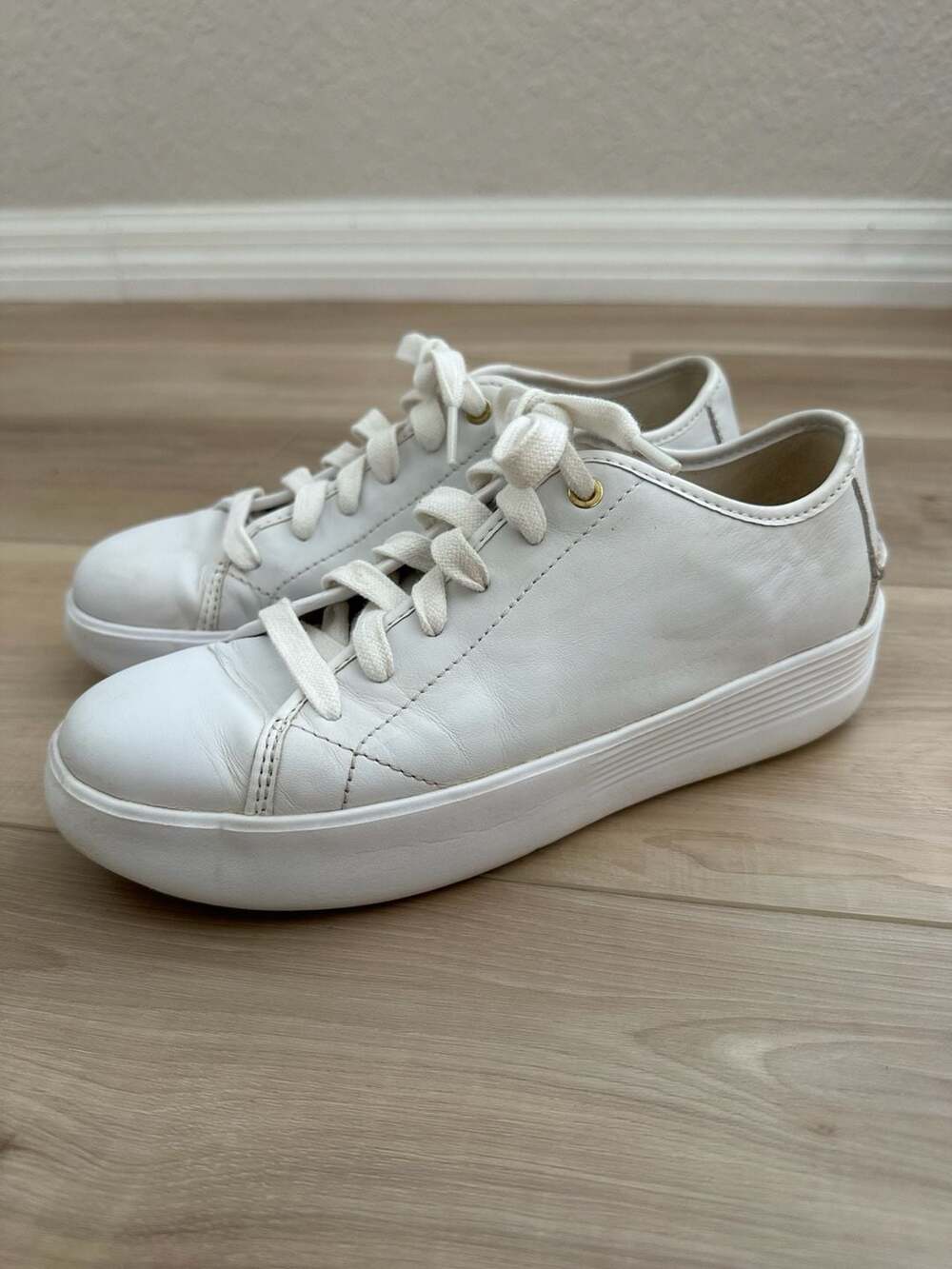Cole Haan Grand Court Leather Platform Sneaker in White - size 7